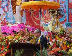 ການເຄື່ອນໄຫວຢູ່ທ້ອງຖີ່ນຕ່າງໆມຸ່ງໄປສູ່ງານບຸນວິສາຂະບູຊາ